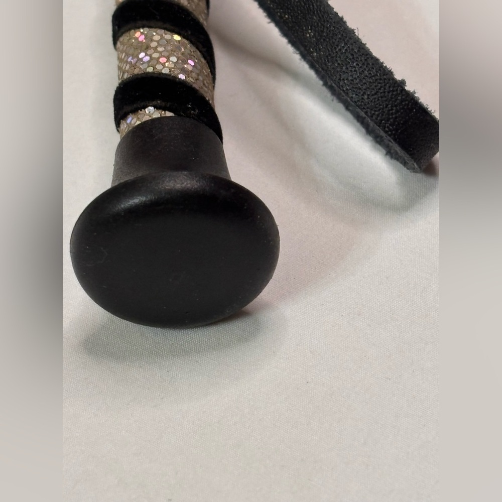 Equestrian Pink Sparkle Riding Crop - Picture 5 of 7